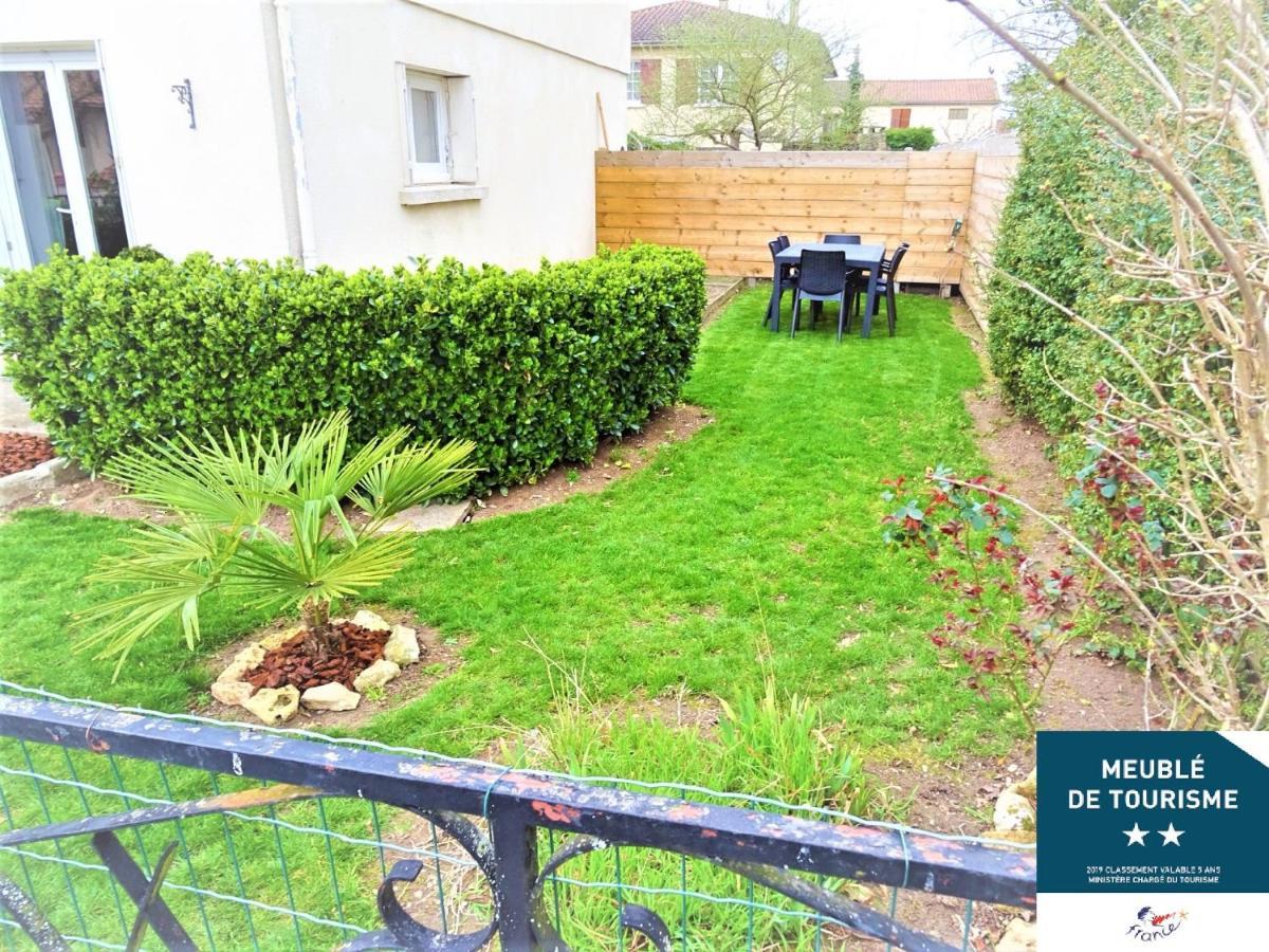 Locations Avec Jardins Privatifs Apartment Bergerac Exterior foto